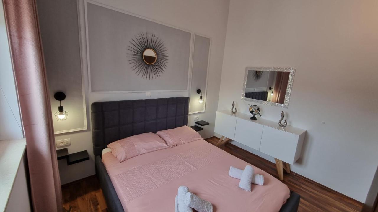Holiday Home Gabi Рогозница Екстериор снимка