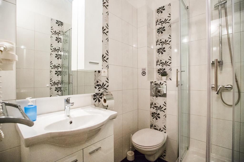 Holiday Home Gabi Рогозница Екстериор снимка